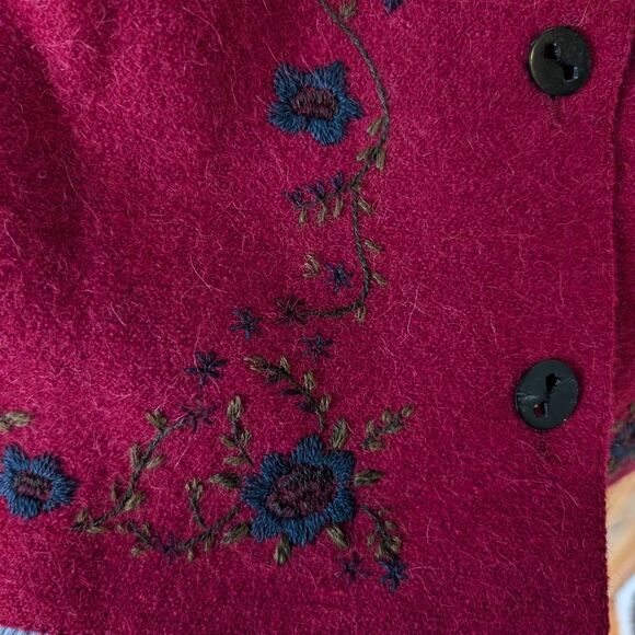 Beyond Threads Embroidered Alpaca Wool Floral Cardigan Size Medium - Picture 5 of 9